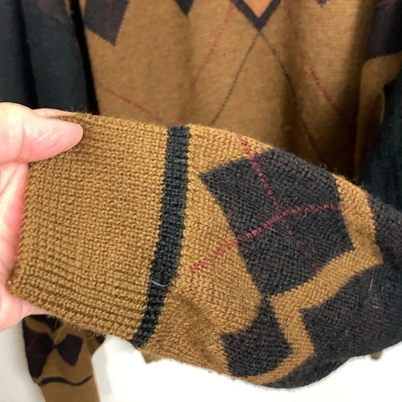 Vintage Cacharel Mens 100% wool crew neck sweater w argyle patterns - Picture 4 of 9